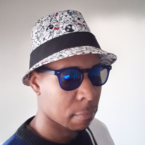 Angry Birds Bucket Hat - Picture 3 of 7